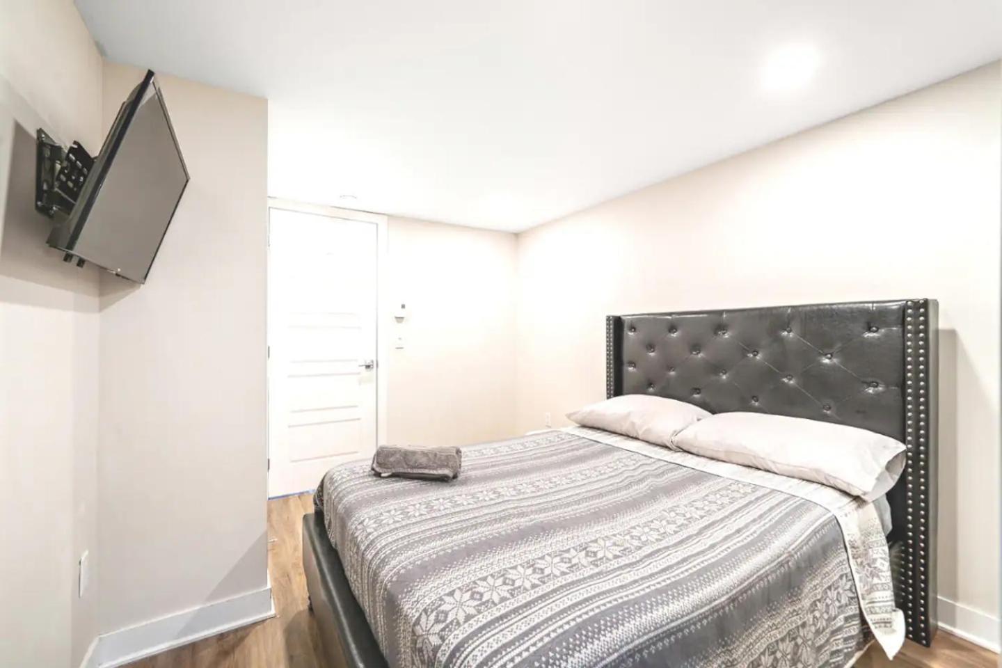 Duplex 6 Bedrooms In Heart Of Plateau Mont-royal Apartamento