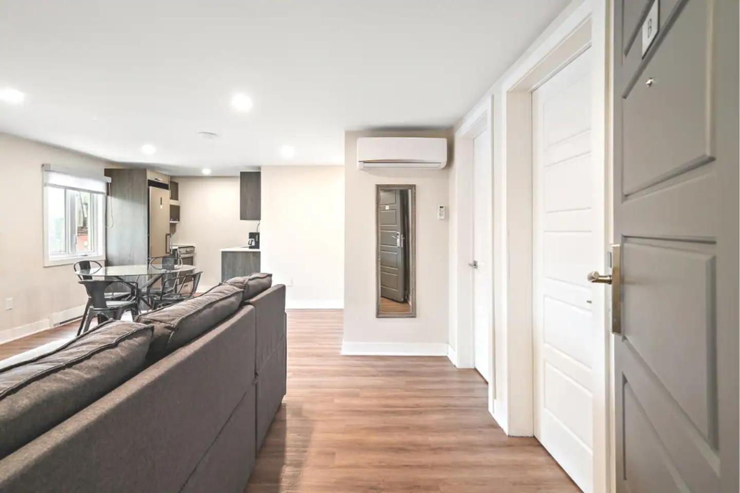 Apartamento Duplex 6 Bedrooms In Heart Of Plateau Mont-royal Montreal