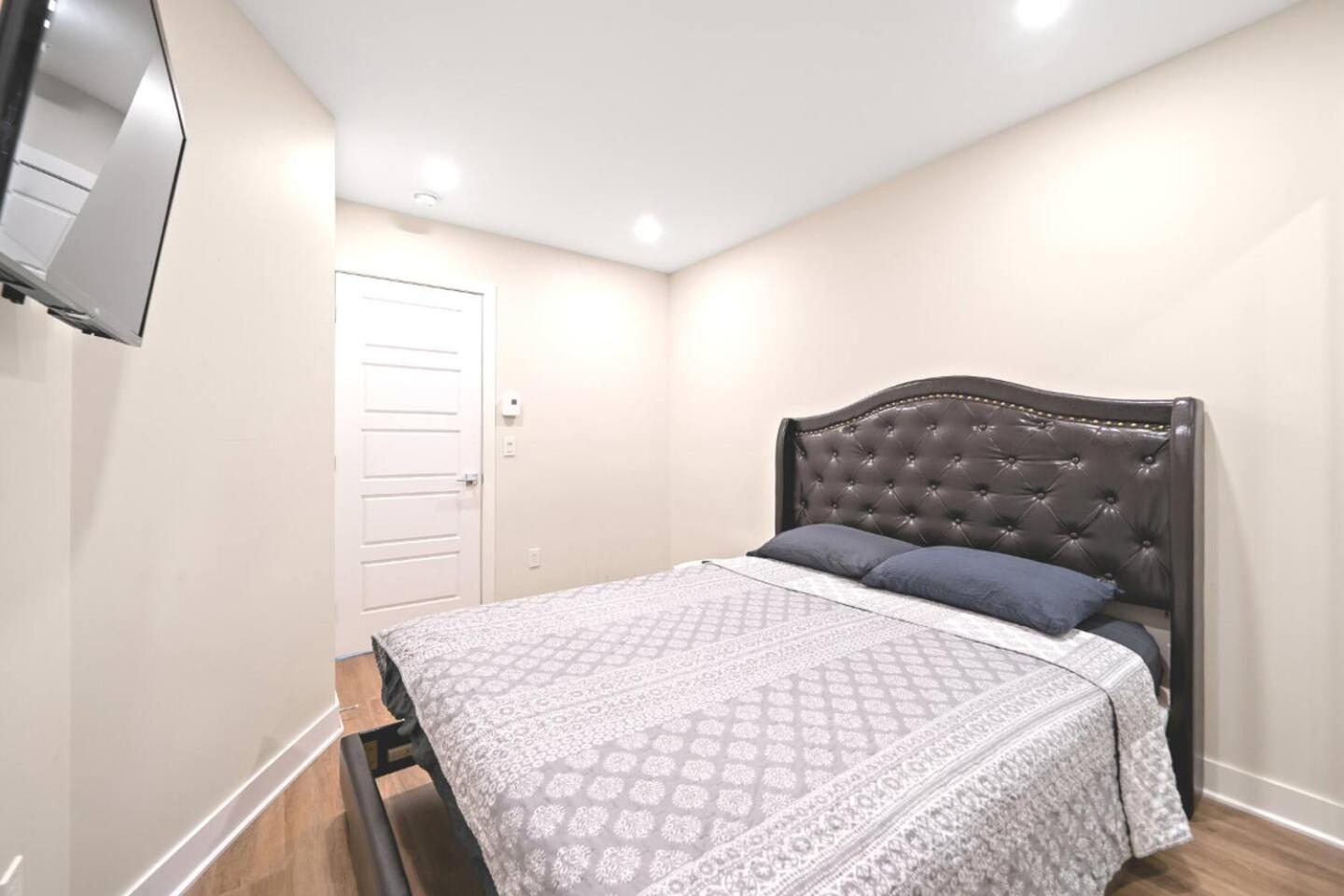 Apartamento Duplex 6 Bedrooms In Heart Of Plateau Mont-royal *